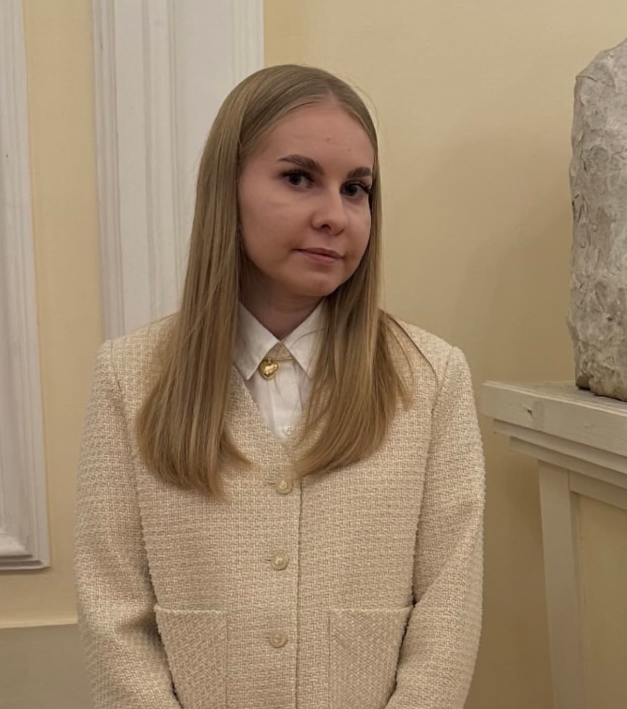 Любовь Ярославовна, преподаватель английского